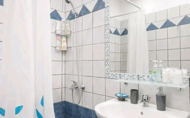 Unique, Stylish Studio near Beaches