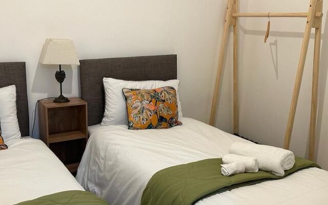 Delightful Delta-studio Apt,walk-2leeds City,wifi