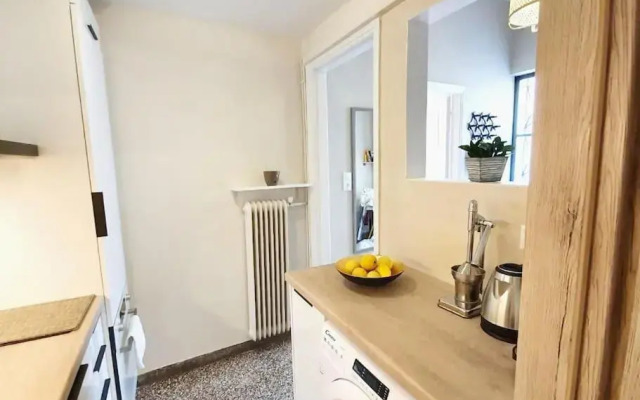 Cute Suite Apt., close to metro and highway