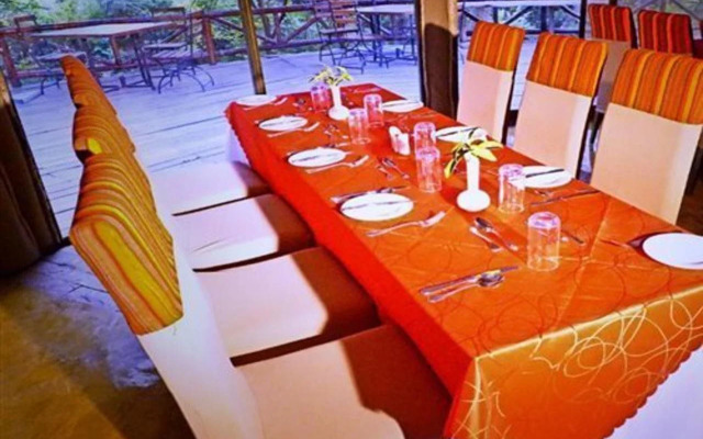 PrideInn Mara Camp & Cottages