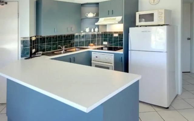 Sailfish Cove & RIVA Apartments