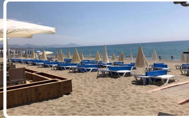 Vi̇va Beach Hotel