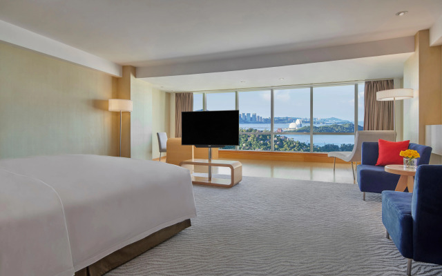 Crowne Plaza Zhuhai City Center by IHG