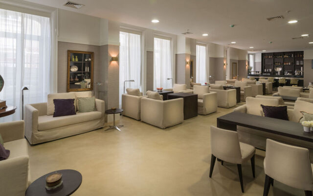 Universal Boutique Hotel