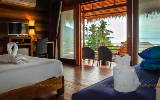 Ten Moons Lipe Resort
