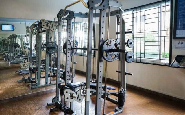 1BR Apartment with Queen Bed at Ancol Marina near Dufan By Travelio – Sports – Jakarta