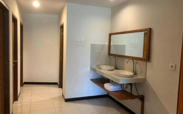 Kuta Suci Beach Hotel