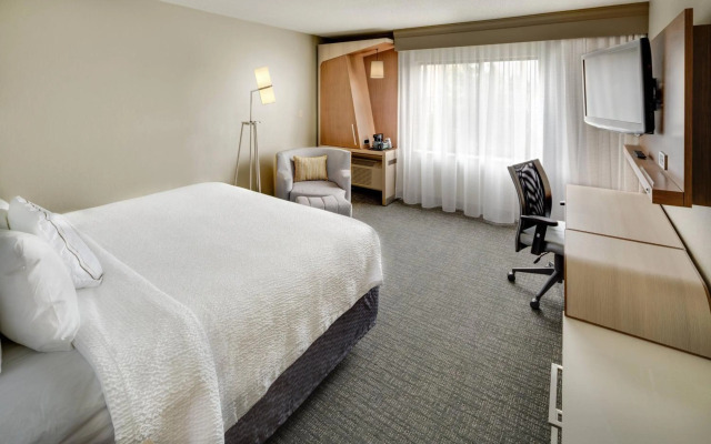 Courtyard St. Louis Airport/Earth City