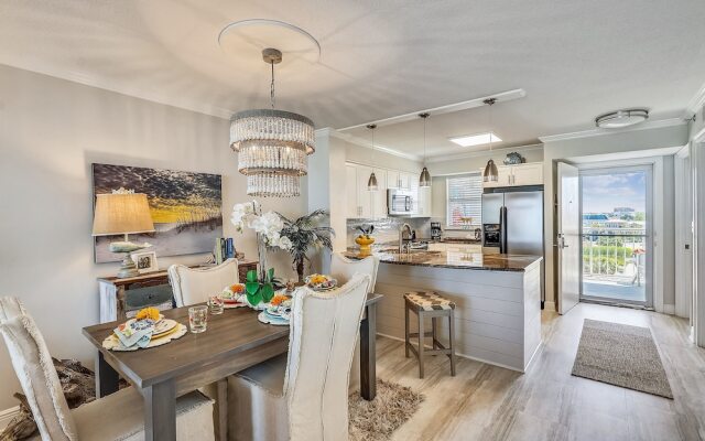 Magnolia House 501 2 Bedroom Condo by RedAwning