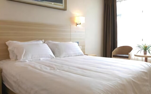 New Coast Hotel