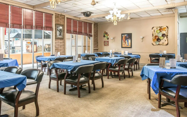 Rodeway Inn Cow Palace