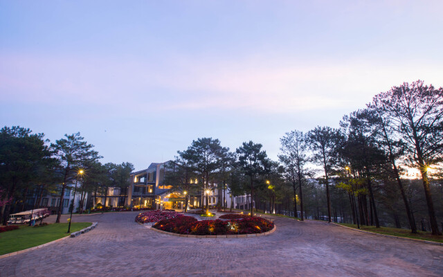 Terracotta Hotel & Resort Dalat