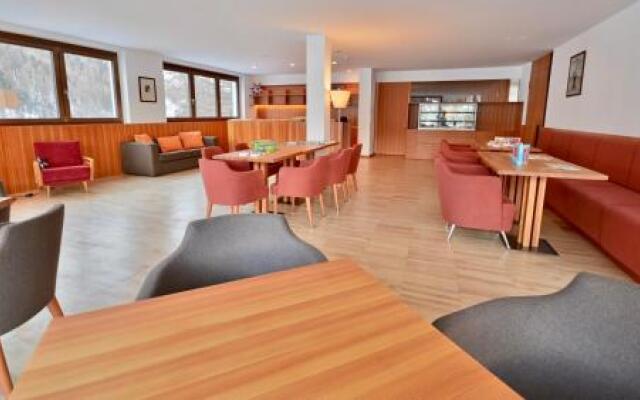 Bed & Breakfast Hostel Nives