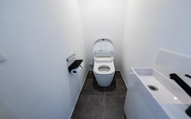 the View miurashiharumicho