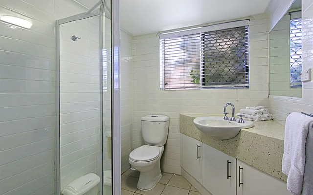 Sea Breeze on Main Beach