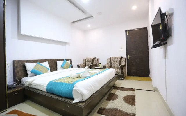 OYO 3181 near Parmarth Niketan