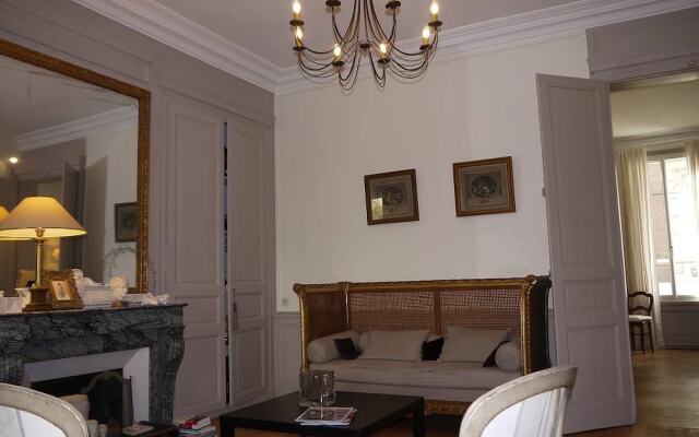 Au Bonheur De Jeanne