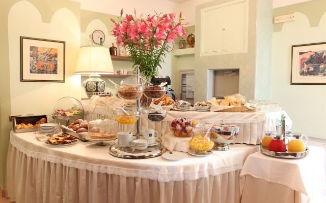 Hotel Del Campo