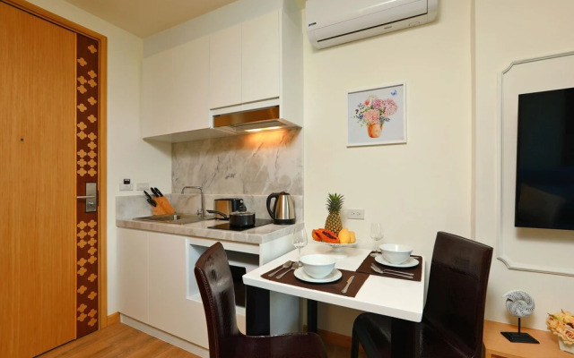 The Aristo Beach Front 33 by Holy Cow