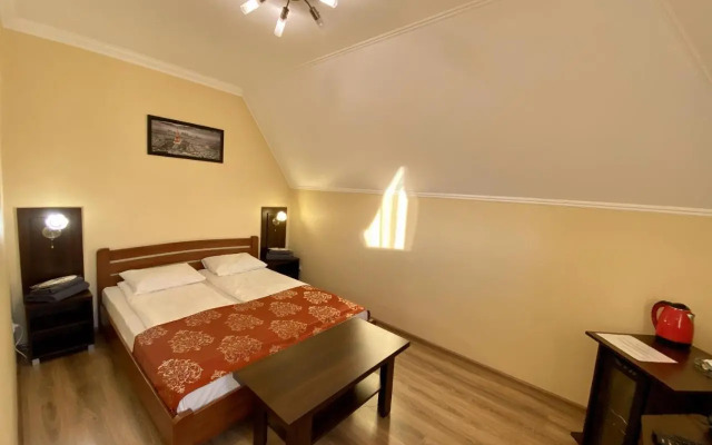 Sting Hotel & Event Palace