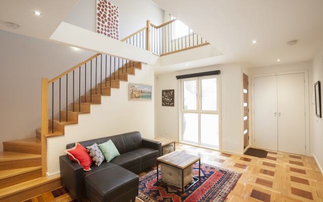 Boutique Stays - Elwood Hideaway