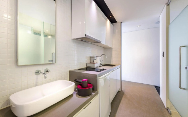 Bayhill Pool & Villa