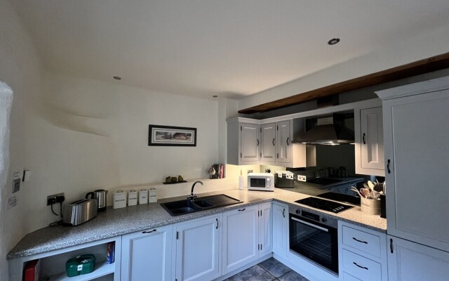 The Stable - Beautiful Barn - Sleeps 5 - Salcombe