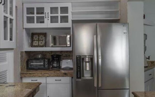 Caribe CINCO Villa by ChezPlaya