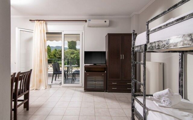 A Ponte Studios & Apartments