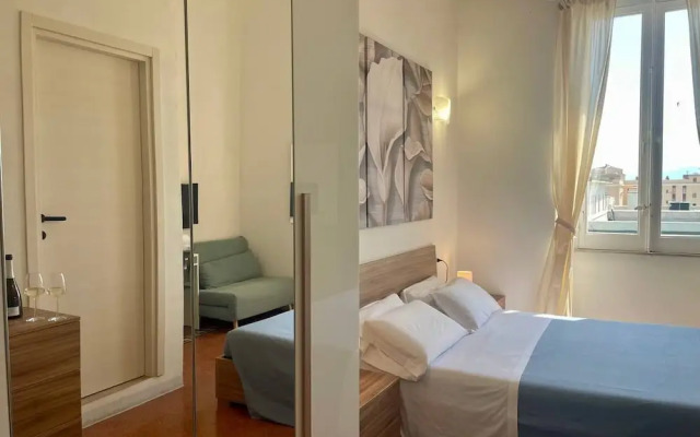 Onlyrooms V - Central & Train Station