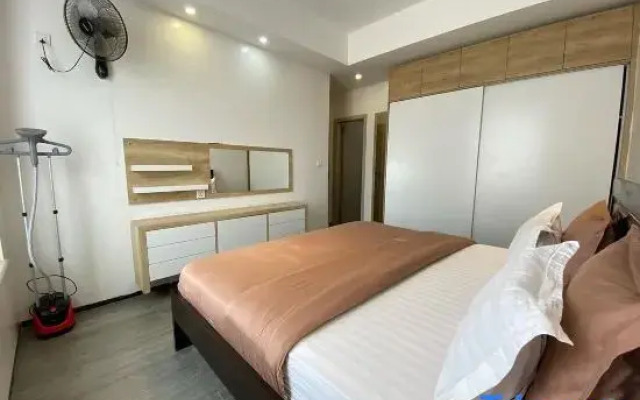 Elizabeth Golf Apartment unit 1105