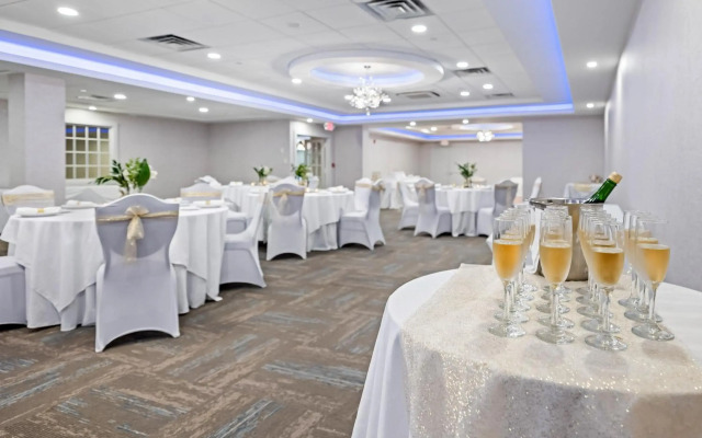 John Carver Inn & Spa