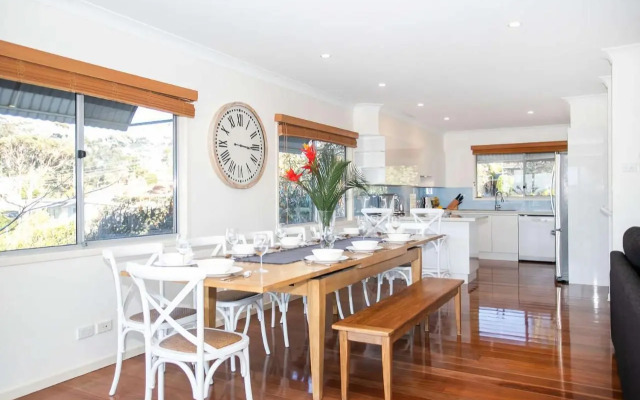 Surfers Beach House