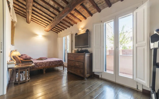 Trastevere Panoramic Rooftop Loft