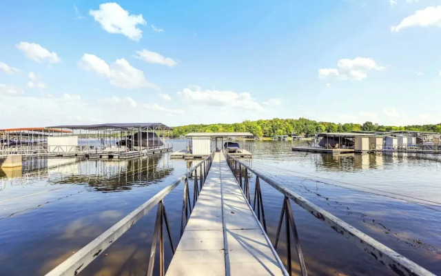 Gentle Slopes Retreat Fit For 12!