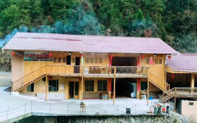 Ruoliao Cuckoo Pottery House – Outside – Lishui
