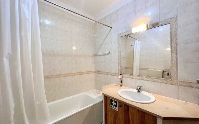 Albufeira Classic 1 With Pool by Homing