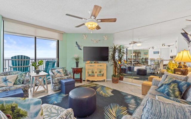 Aquavista Condominiums by Realjoy Vacations