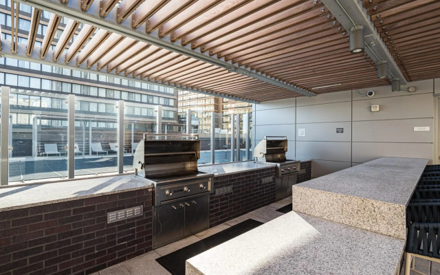 Global Luxury Suites Crystal City