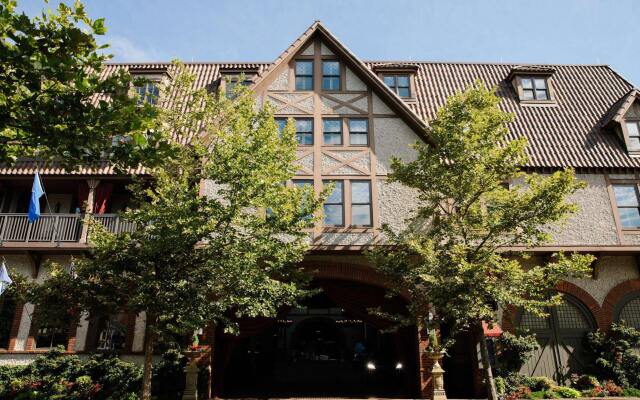 hotelImage