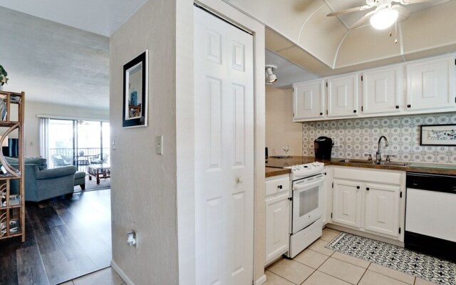 Runaway Bay 280 - 1558708