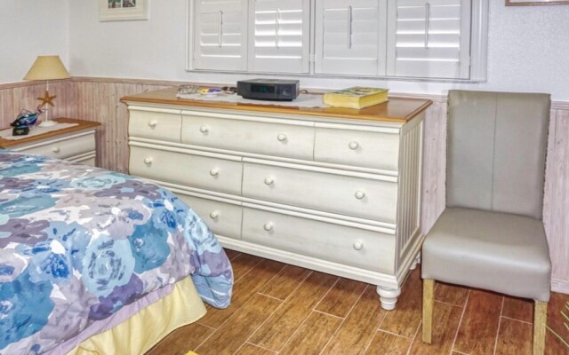 Sunset Beach Chateau Treasure Island 8470