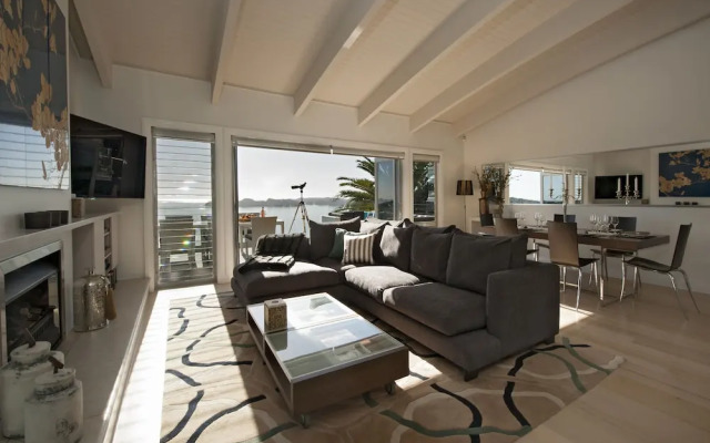 Cloud 9 Luxury Villa