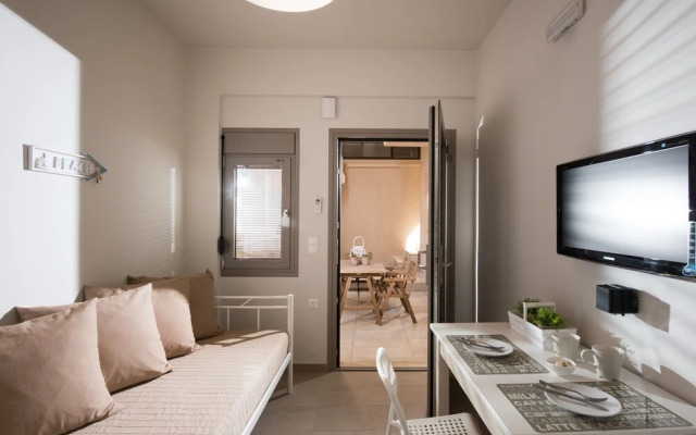 Caravel Apartments Stalis