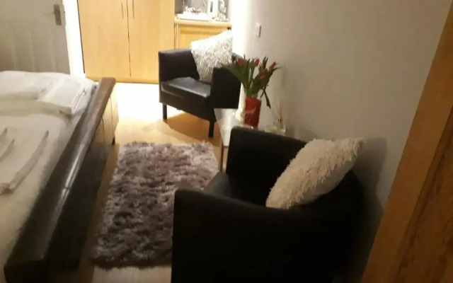 Coast 77 B&B