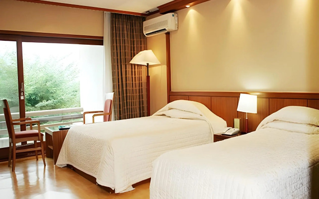 Chungju Suanbo Park Hotel