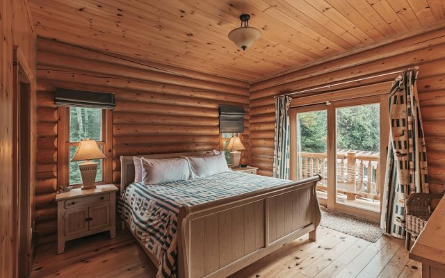 Harfang 51 - Stunning log Cottage With Private hot tub Pool and Scandinavian dry Barrel Sauna