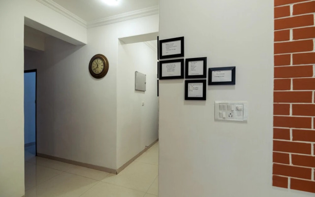 OYO 10803 Home 2BHK Poolside Siolim