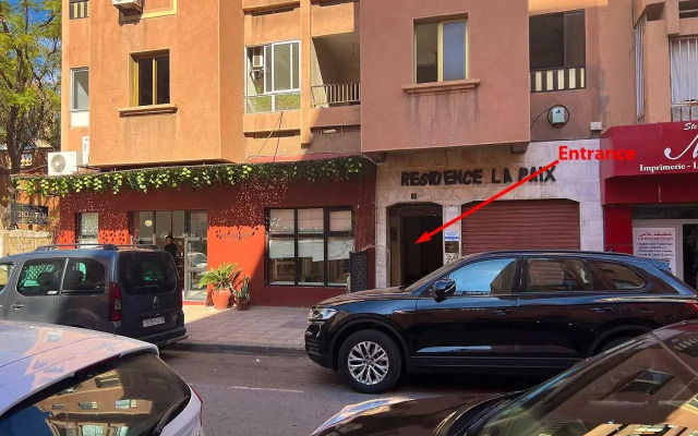 Safran flat with 2 large terraces Central Location