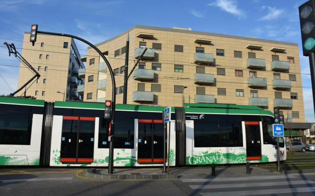 Piso centro de Granada junto al metro